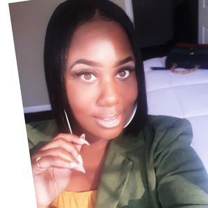 Meet your Posher, Ebony